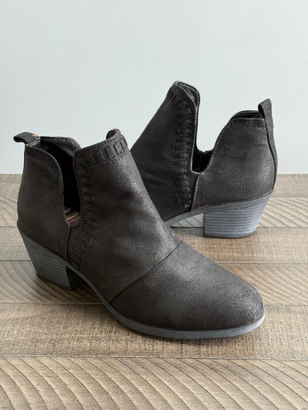 Rock & Candy Women's Black Lipton Booties Size 6